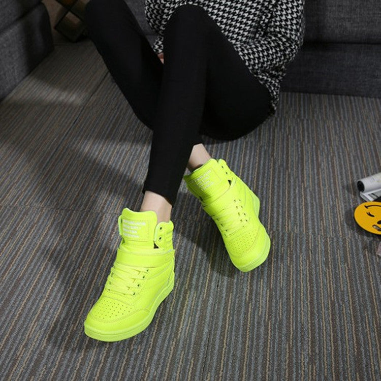 Inner increase high-top sneakers